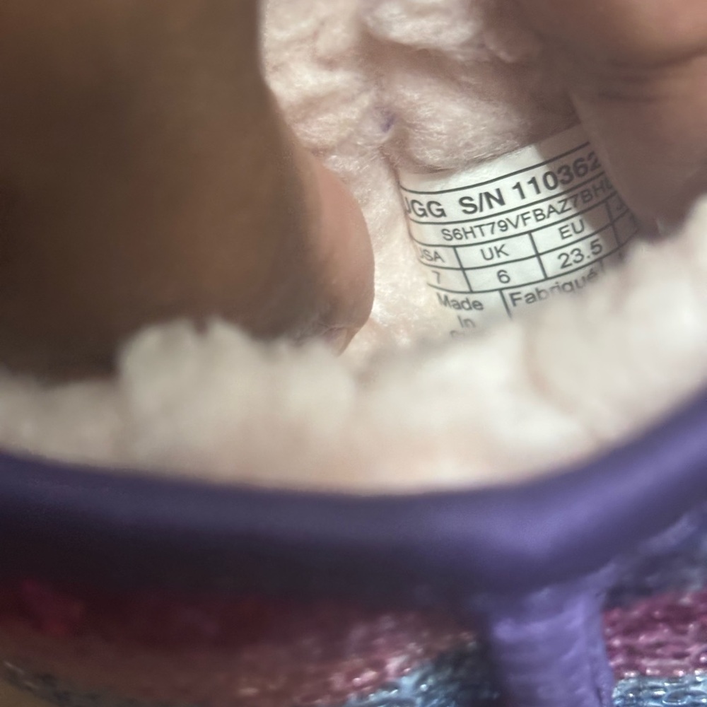 UGG girls “KIDS’ Classic - Purple and Pink